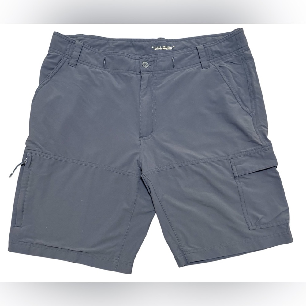 COLUMBIA OMNI SHIELD MODERN CLASSIC FIT  DARK BLUE SHORTS SIZE 36W 10L